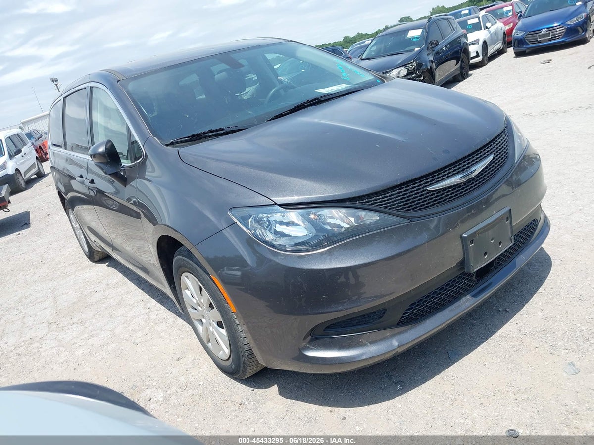 2021 CHRYSLER VOYAGER L