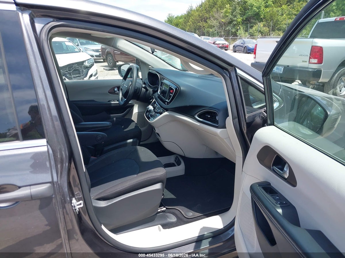 2021 CHRYSLER VOYAGER L — снимка 5