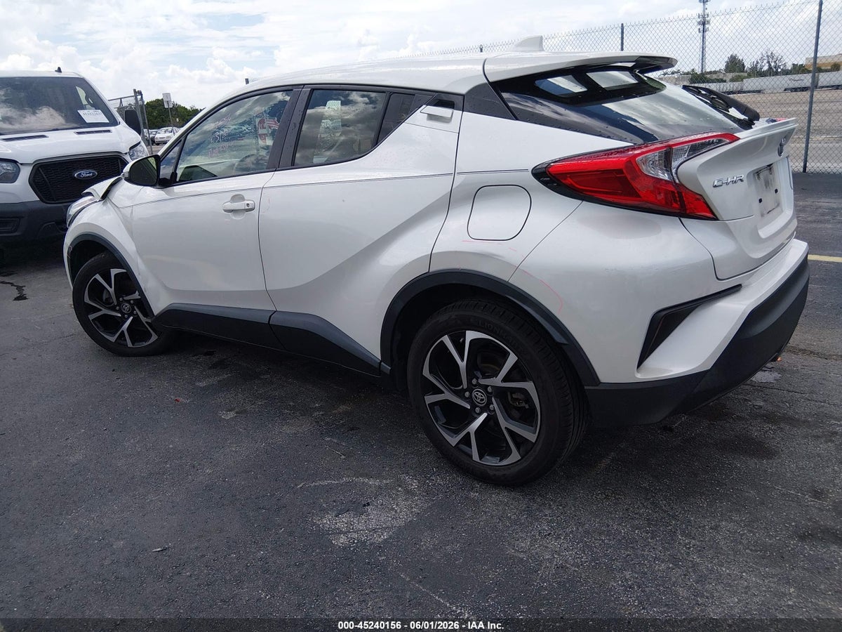 2020 TOYOTA C-HR XLE — снимка 3