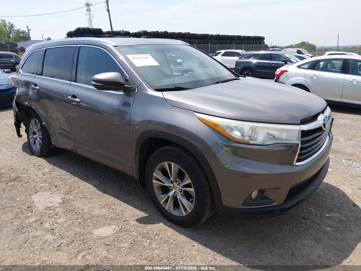 2015 TOYOTA HIGHLANDER XLE V6