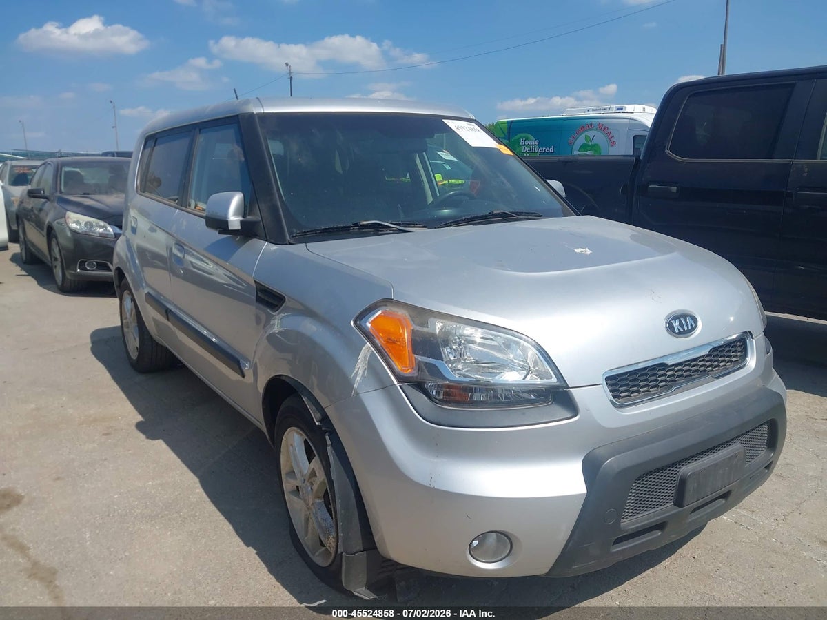 2010 KIA SOUL +