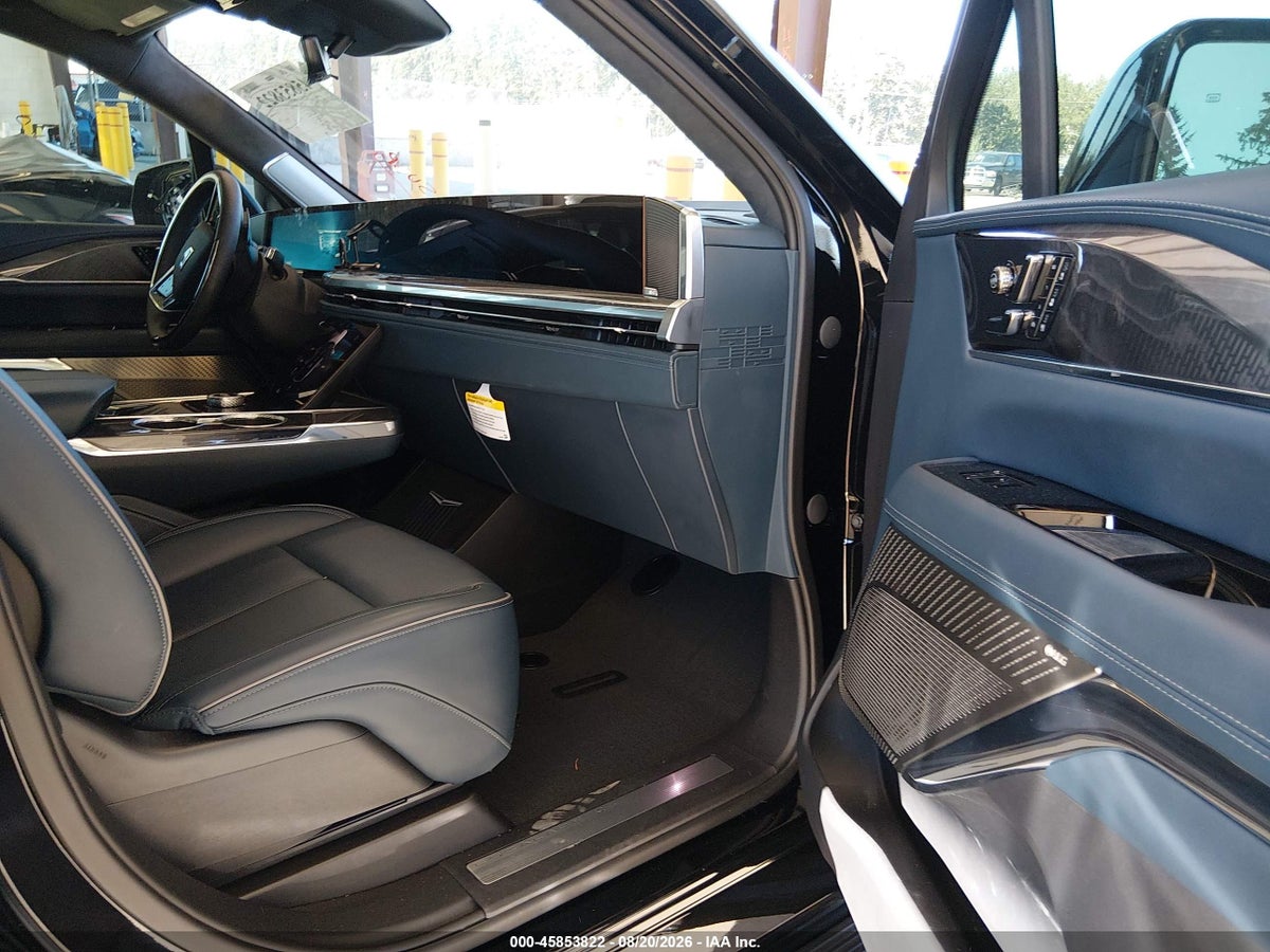 2026 CADILLAC ESCALADE — photo 5