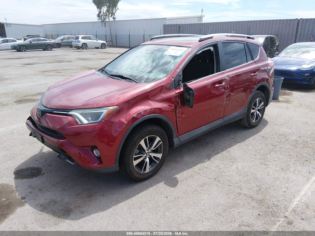 2018 TOYOTA RAV4 XLE — снимка 2