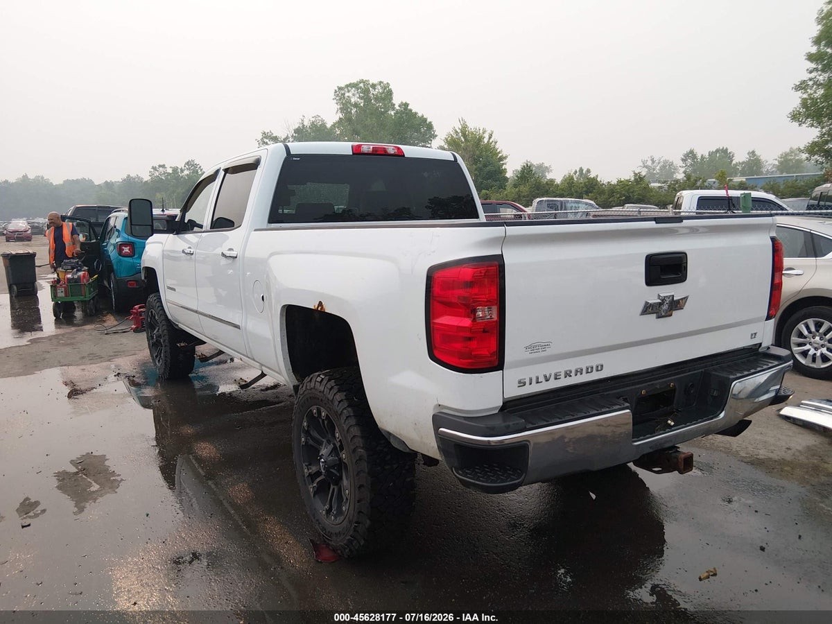 2015 CHEVROLET SILVERADO 2500HD LT — снимка 3