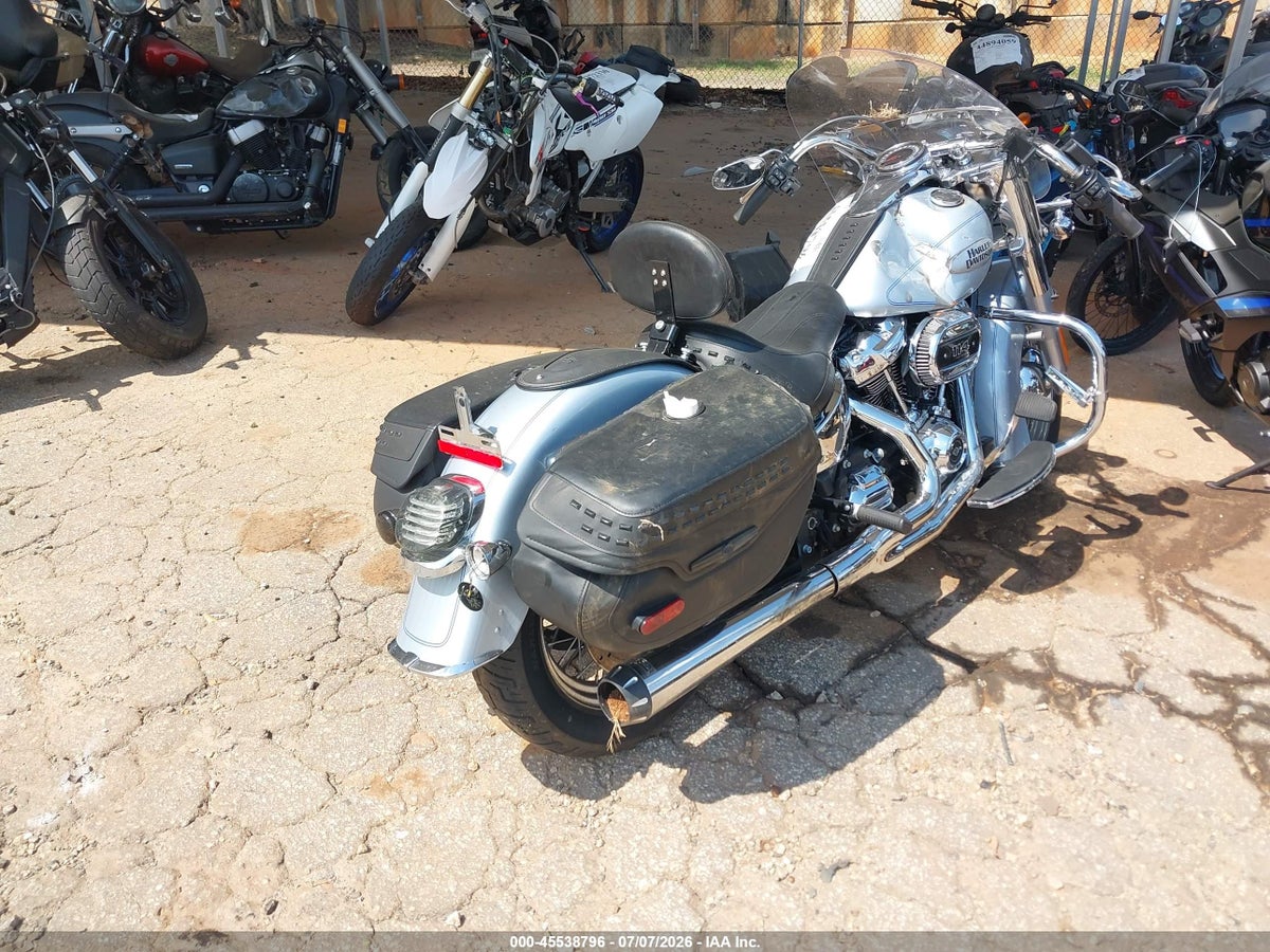 2023 HARLEY-DAVIDSON FLHCS — снимка 4