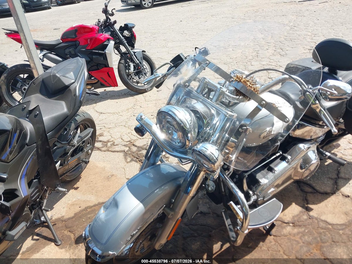 2023 HARLEY-DAVIDSON FLHCS — снимка 5
