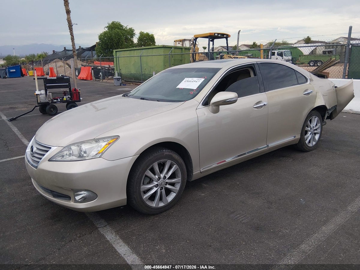 2012 LEXUS ES 350 — снимка 2