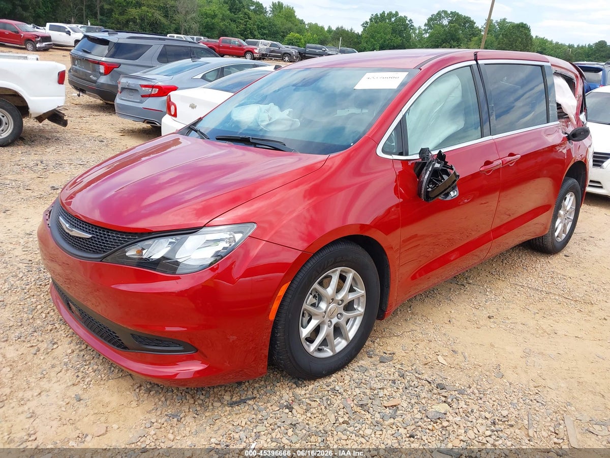 2025 CHRYSLER VOYAGER LX — снимка 2