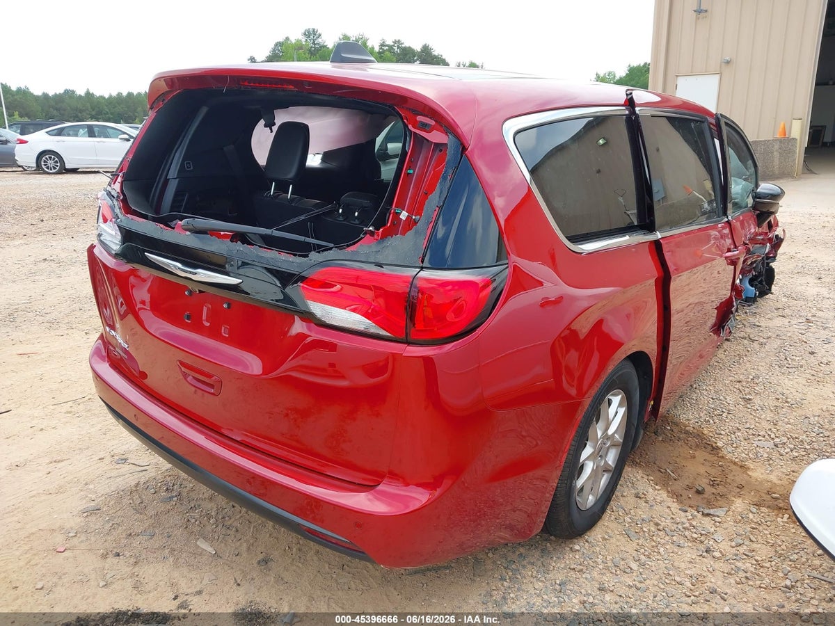 2025 CHRYSLER VOYAGER LX — снимка 4