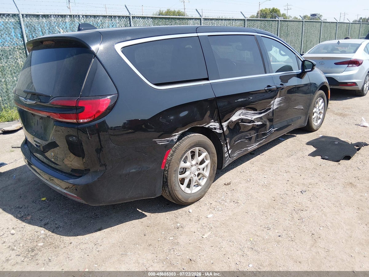 2026 CHRYSLER PACIFICA SELECT — снимка 4