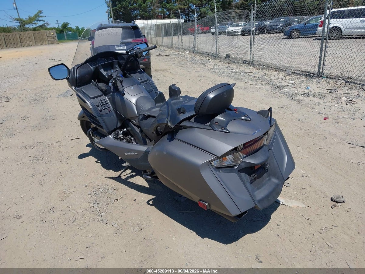 2015 HONDA GL1800 B — снимка 3