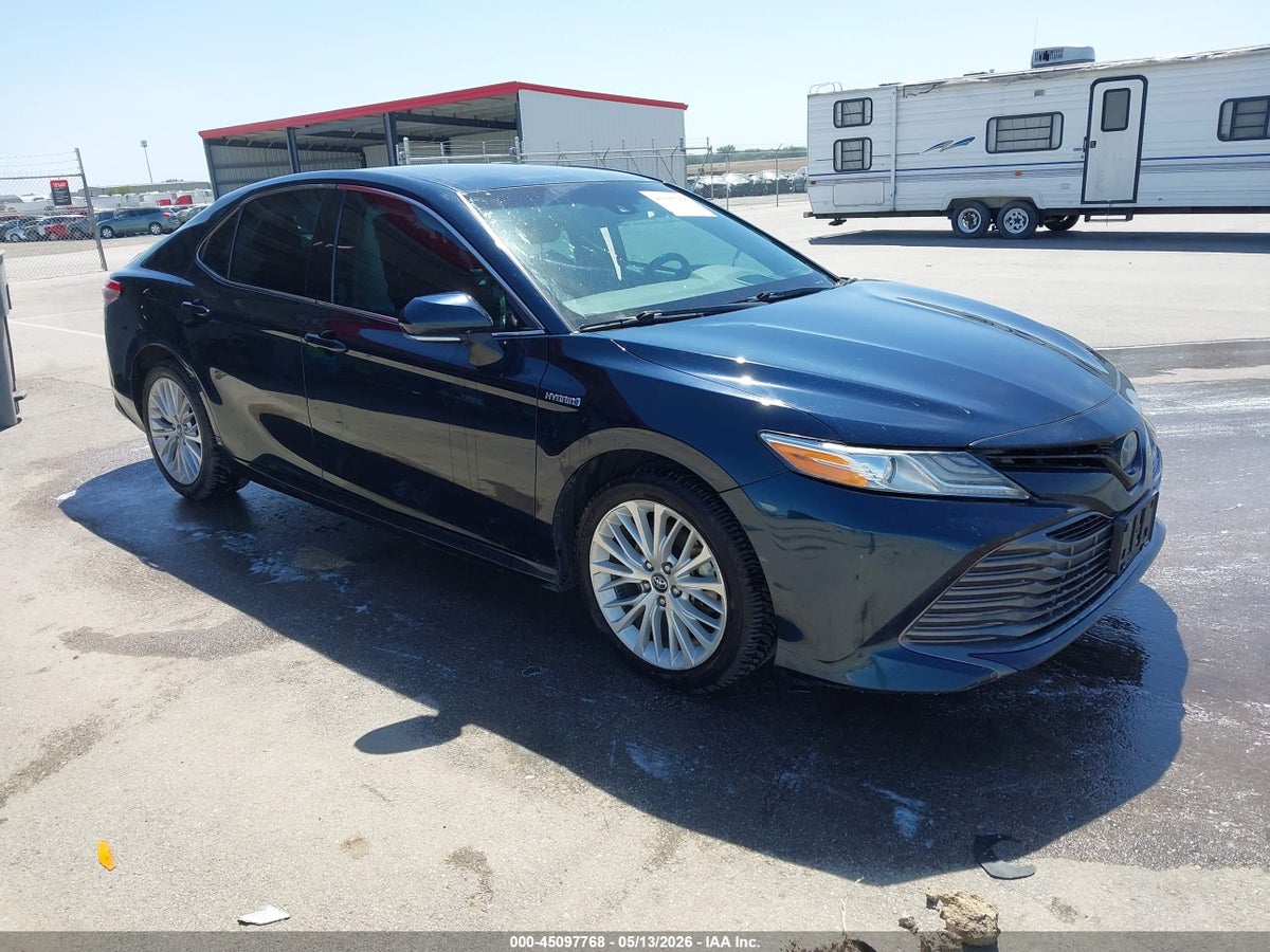 2019 TOYOTA CAMRY HYBRID XLE