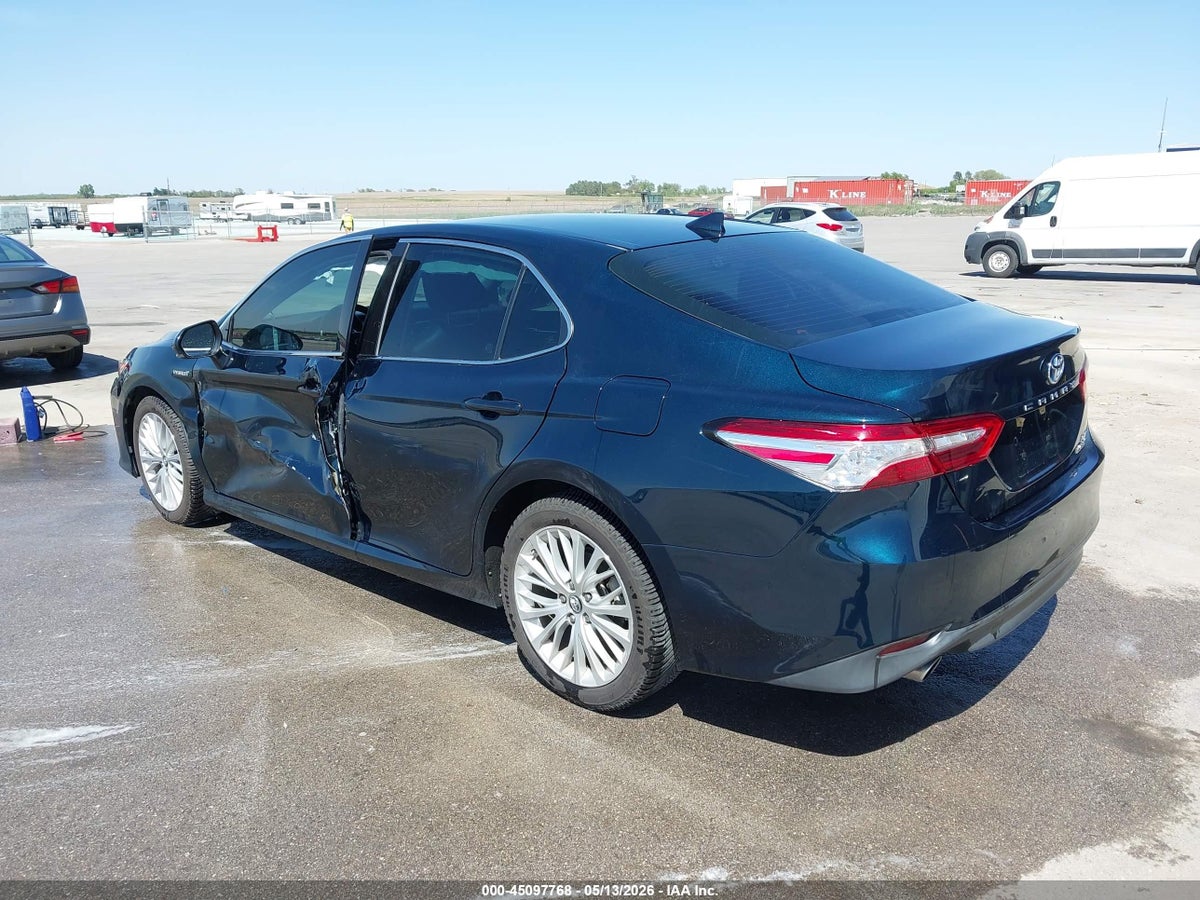 2019 TOYOTA CAMRY HYBRID XLE — снимка 3