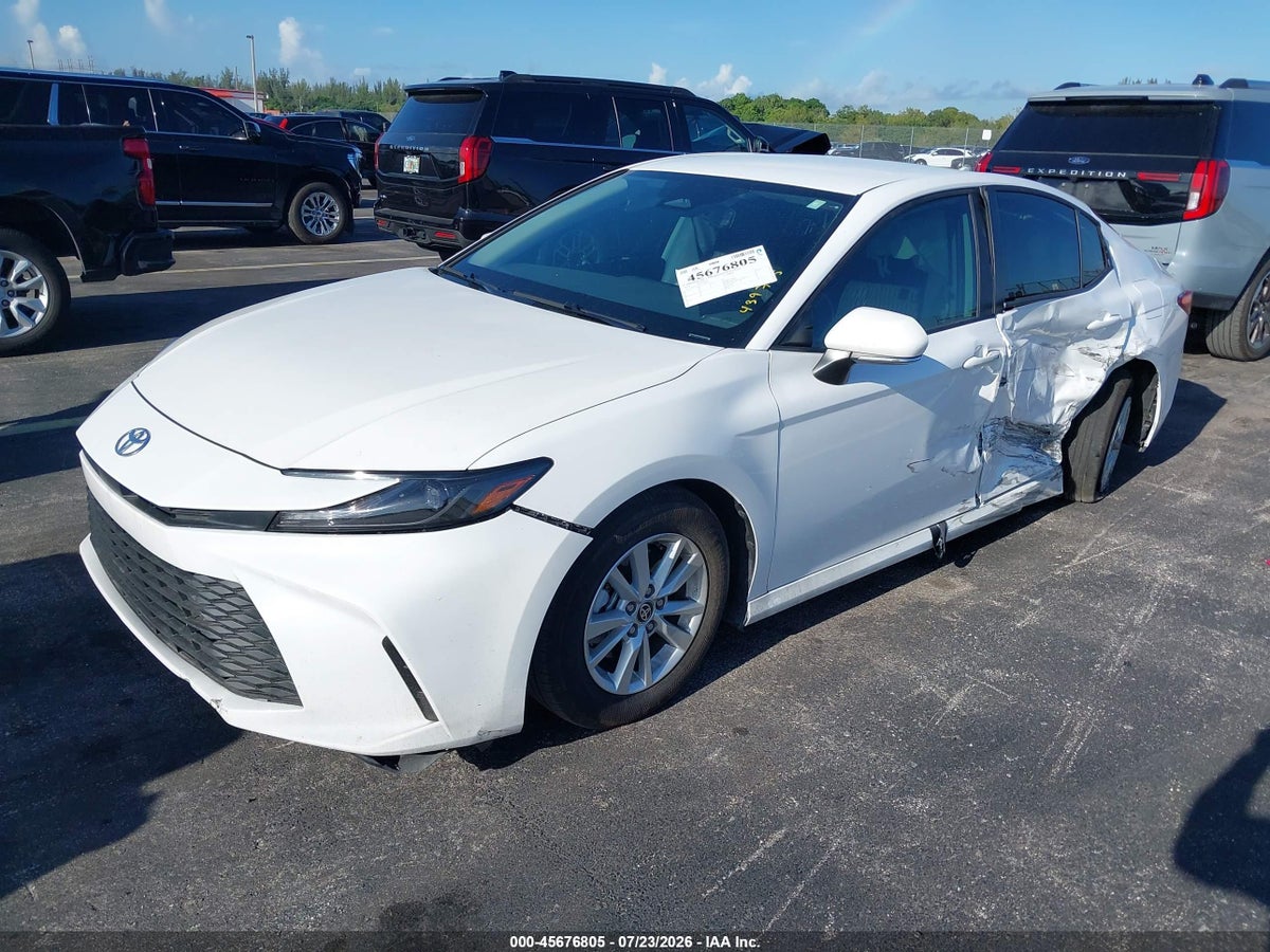 2026 TOYOTA CAMRY LE — снимка 2