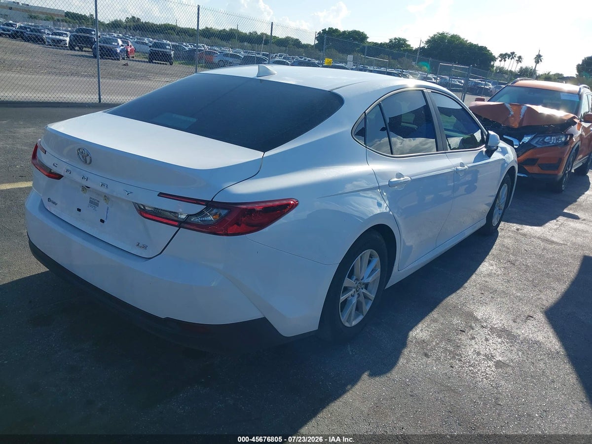 2026 TOYOTA CAMRY LE — снимка 4