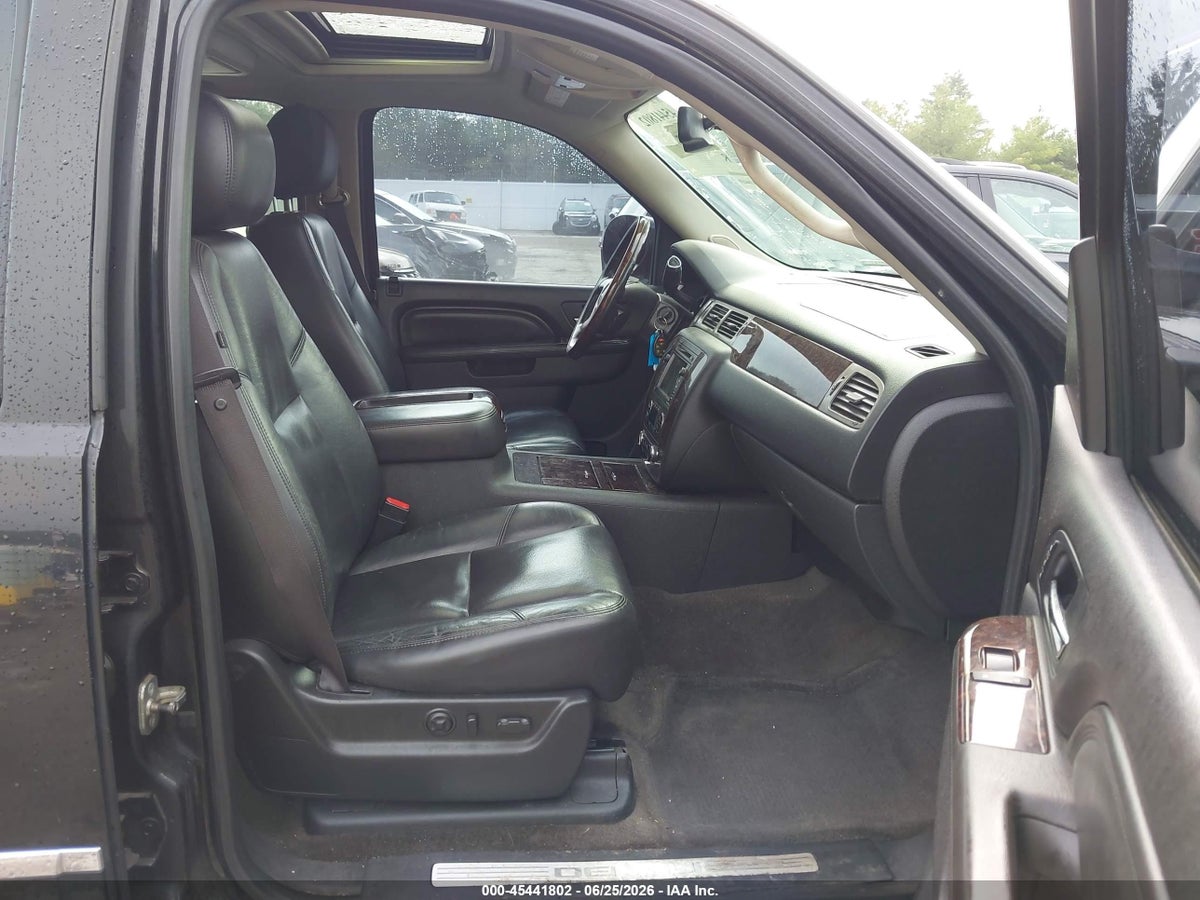 2011 GMC YUKON XL 1500 DENALI — снимка 5