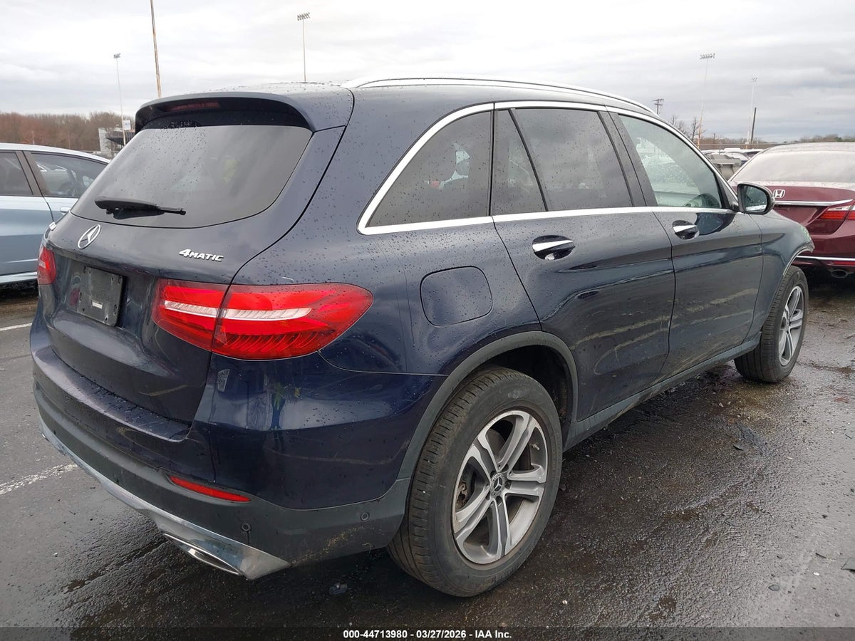 2019 MERCEDES-BENZ GLC 300 4MATIC — снимка 4