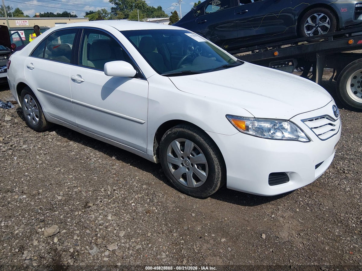 2010 TOYOTA CAMRY LE