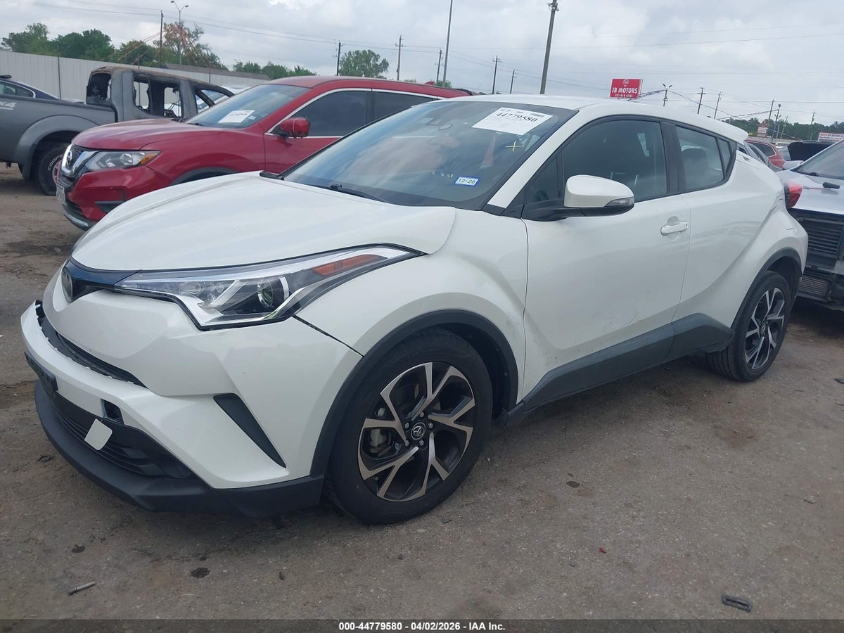 2018 TOYOTA C-HR XLE — снимка 2