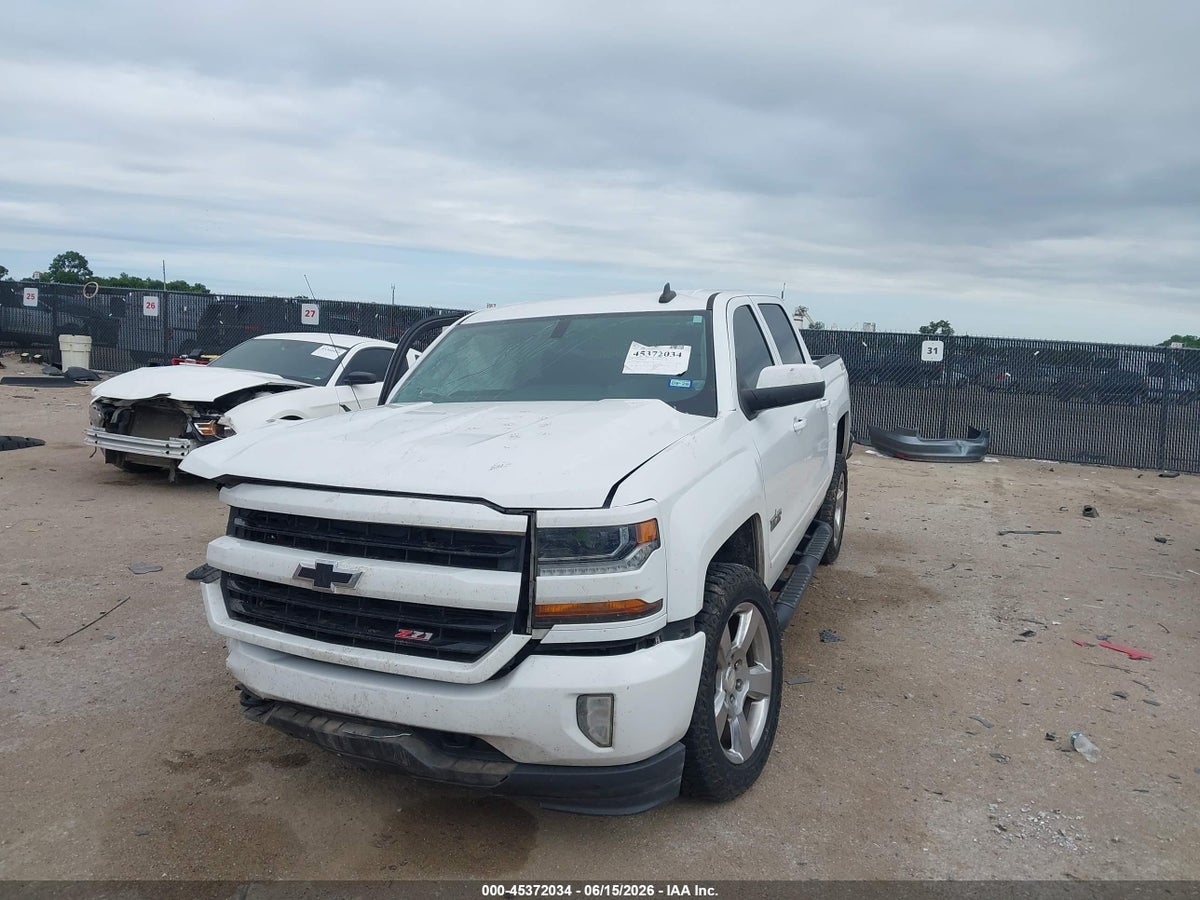 2017 CHEVROLET SILVERADO 1500 LT — снимка 2