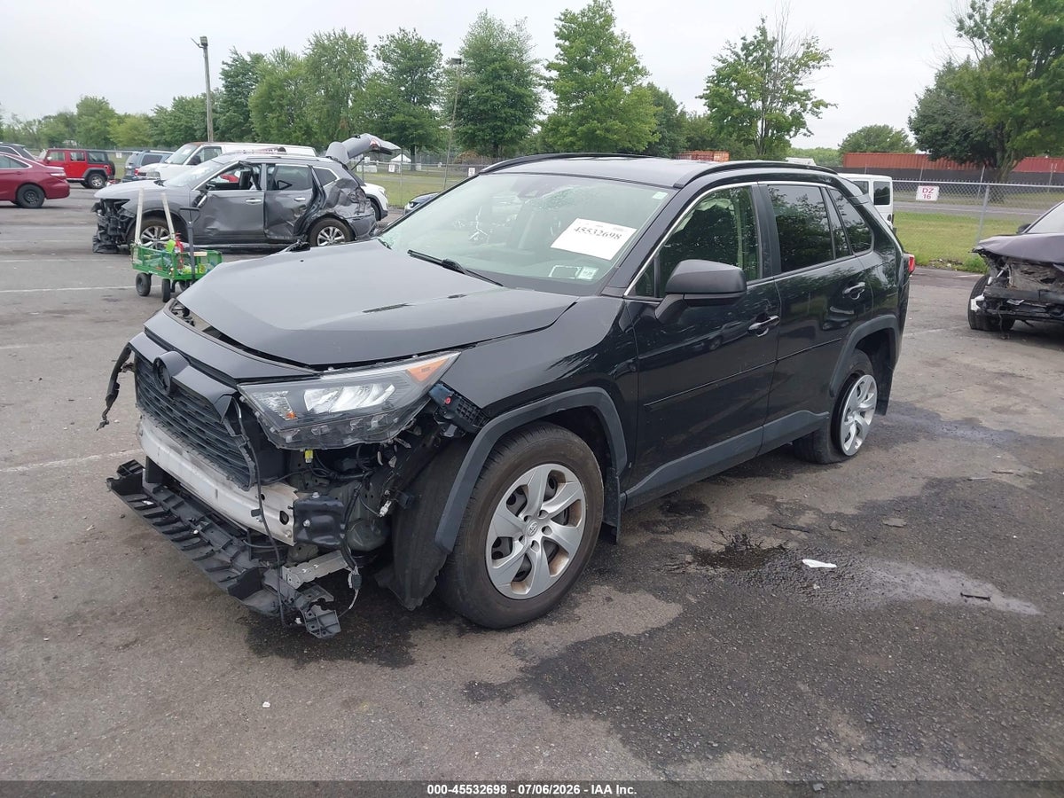 2020 TOYOTA RAV4 LE — снимка 2