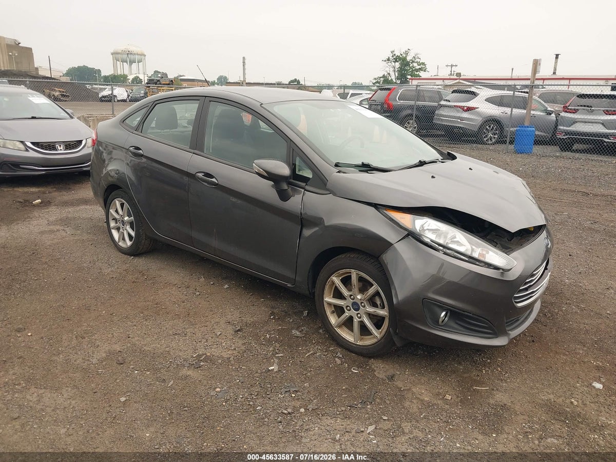 2015 FORD FIESTA SE