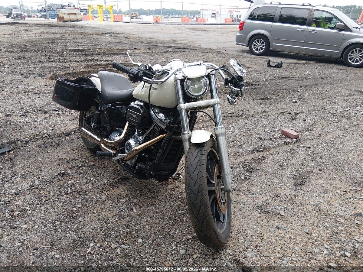 2018 HARLEY-DAVIDSON FXLR LOW RIDER