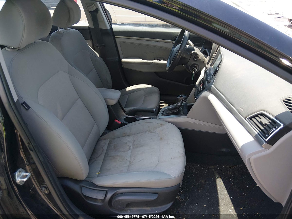 2017 HYUNDAI ELANTRA SE — снимка 5