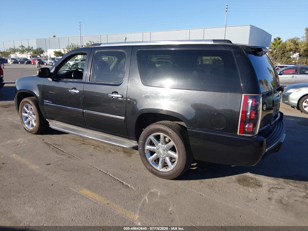 2011 GMC YUKON XL 1500 DENALI — снимка 3