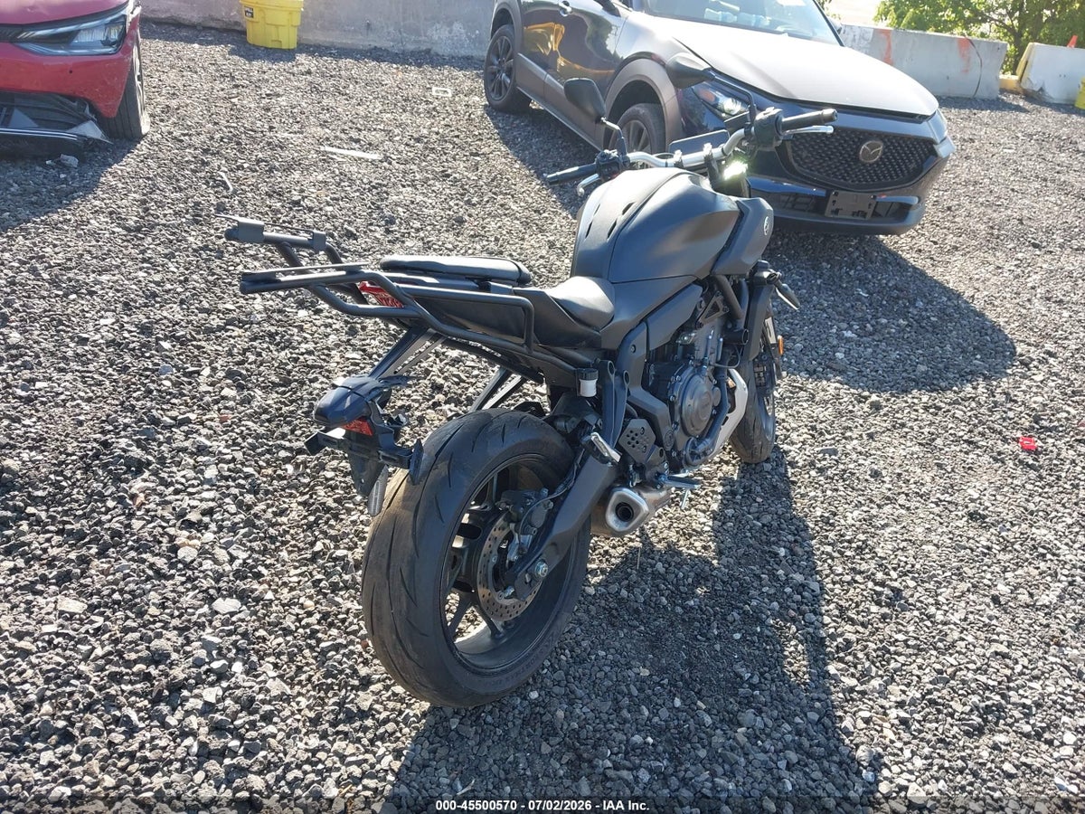2025 YAMAHA MTN690 — снимка 4