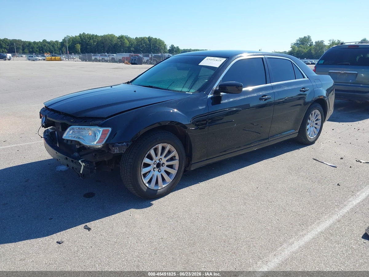 2013 CHRYSLER 300 MOTOWN — снимка 2