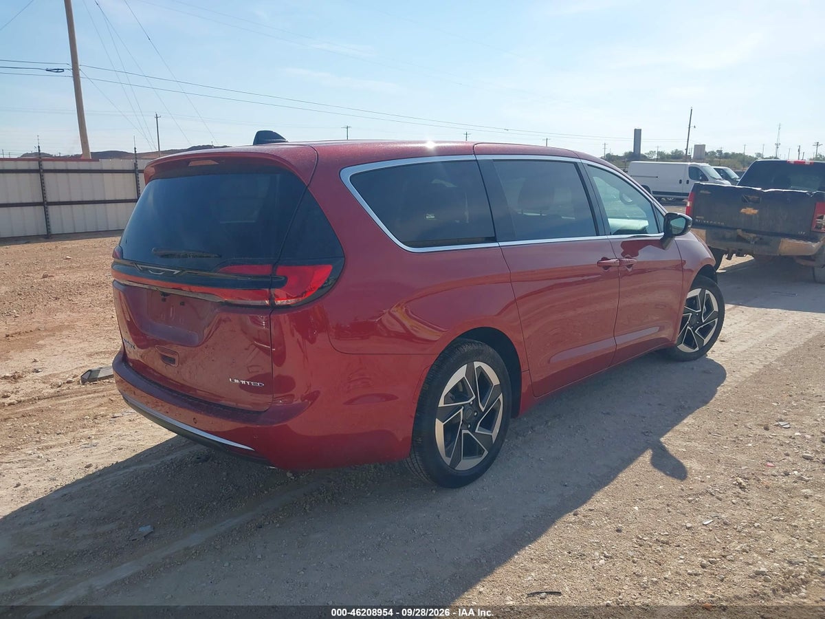 2027 CHRYSLER PACIFICA — photo 4