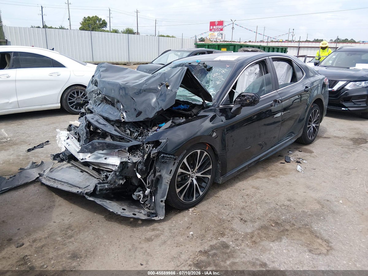 2018 TOYOTA CAMRY SE — снимка 2