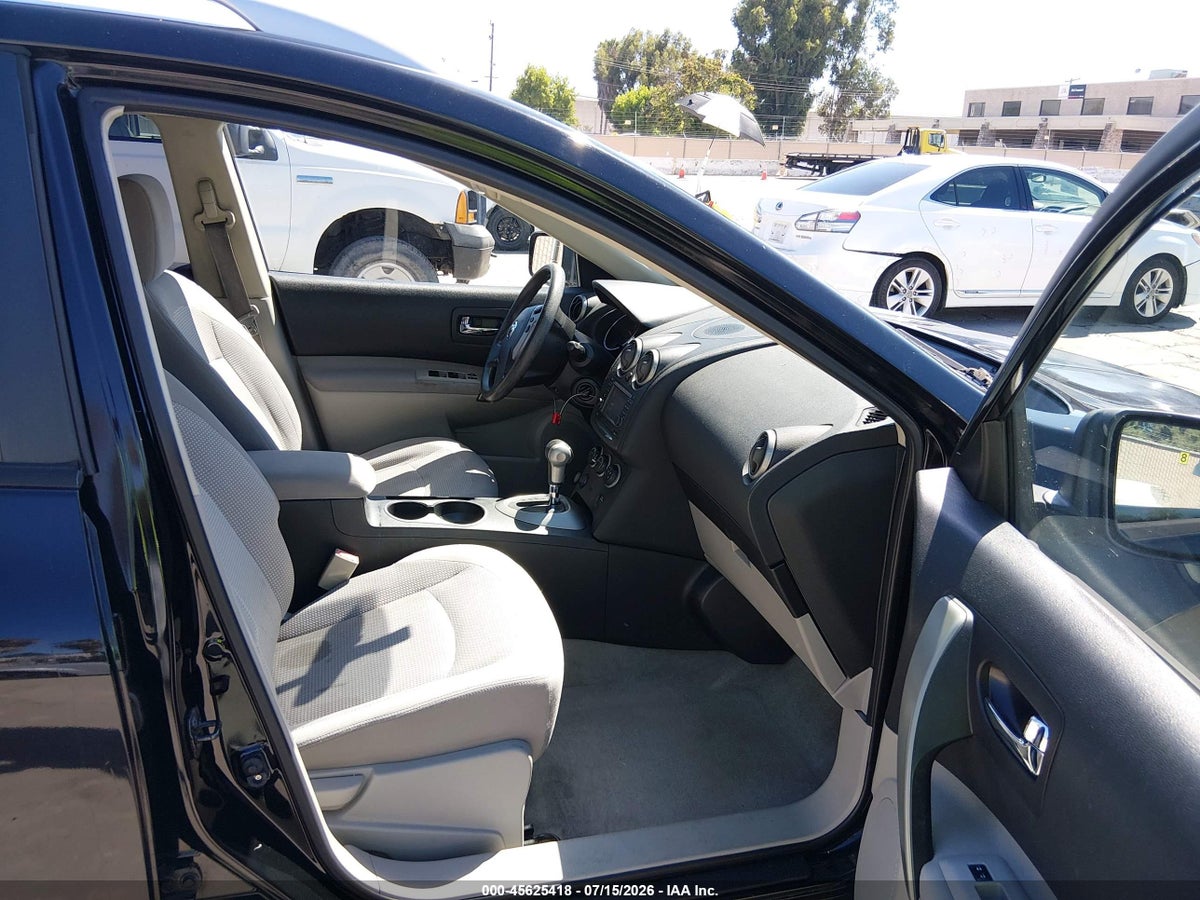 2011 NISSAN ROGUE SV — снимка 5