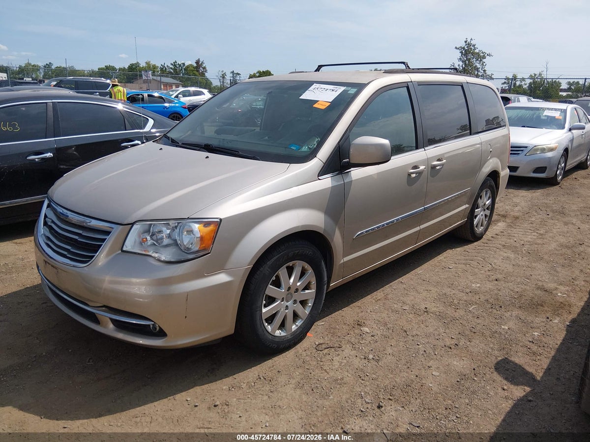 2016 CHRYSLER TOWN & COUNTRY TOURING — снимка 2