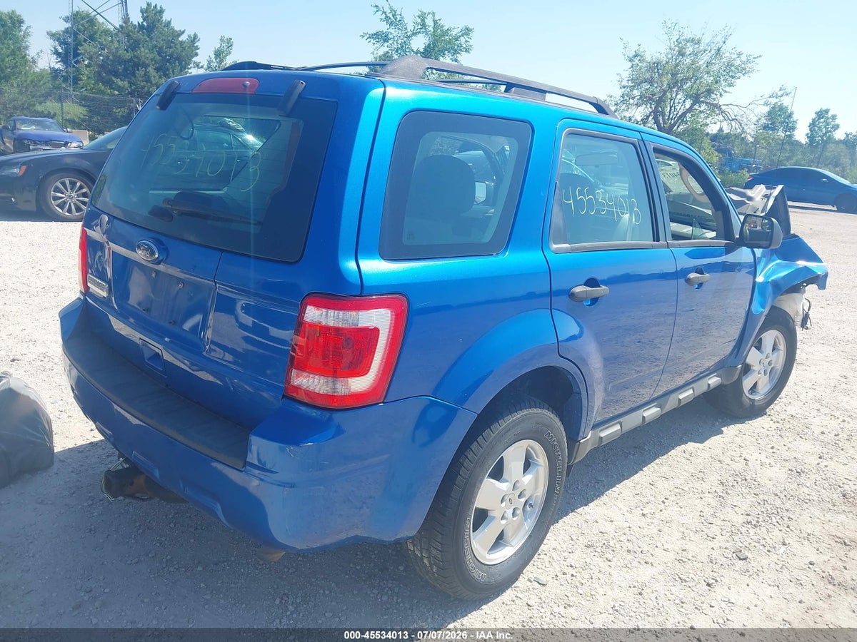 2011 FORD ESCAPE XLS — снимка 4
