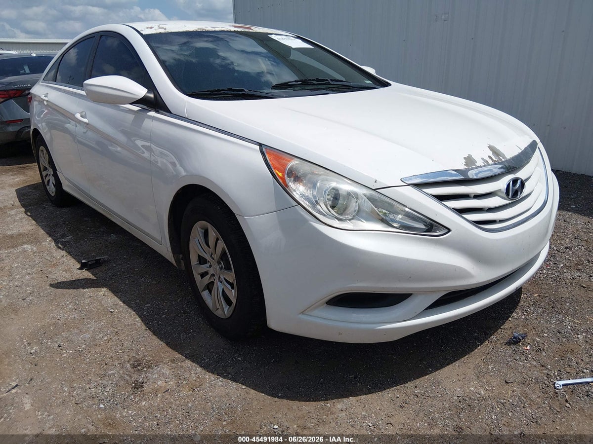 2013 HYUNDAI SONATA GLS