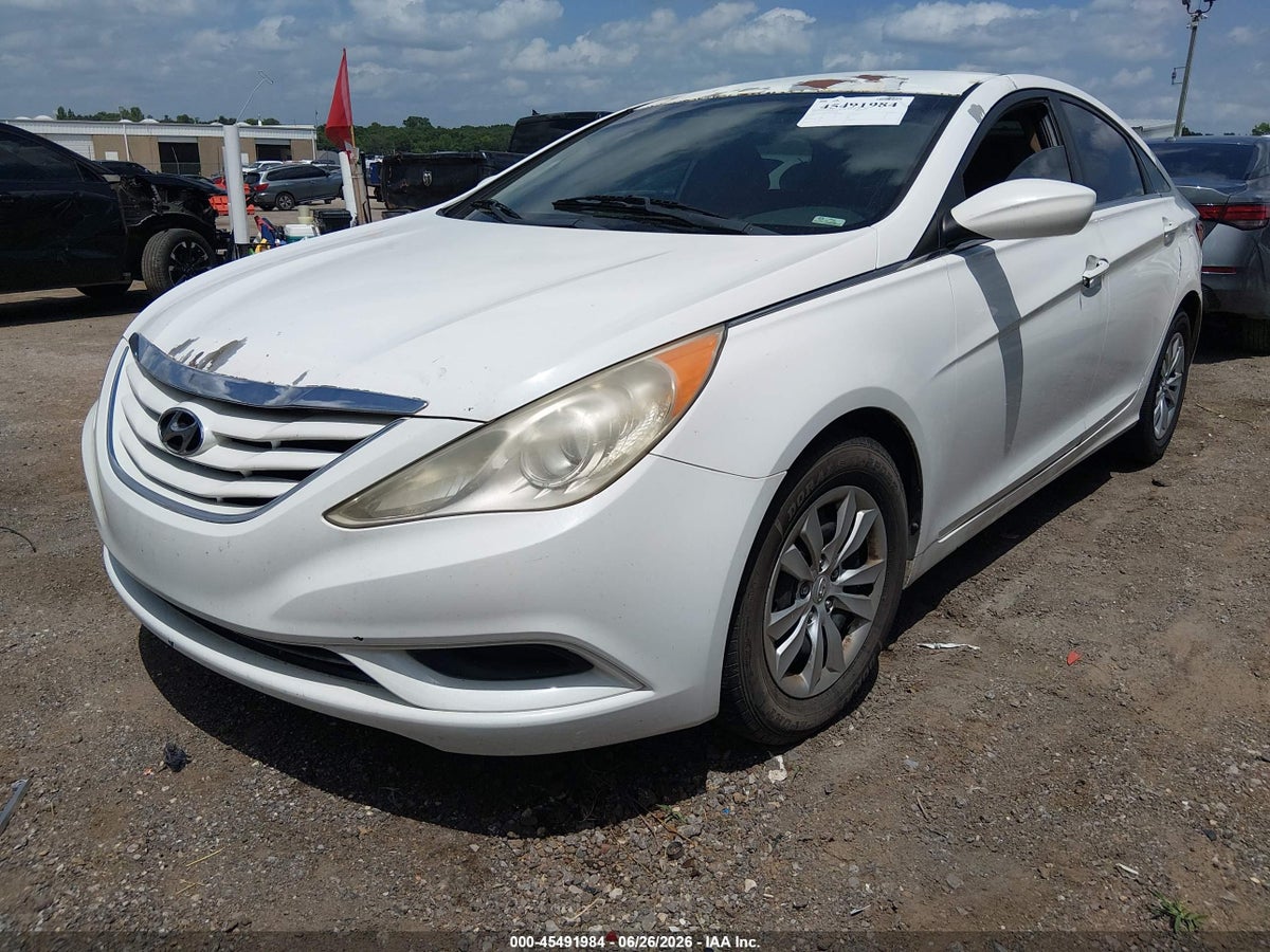 2013 HYUNDAI SONATA GLS — снимка 2