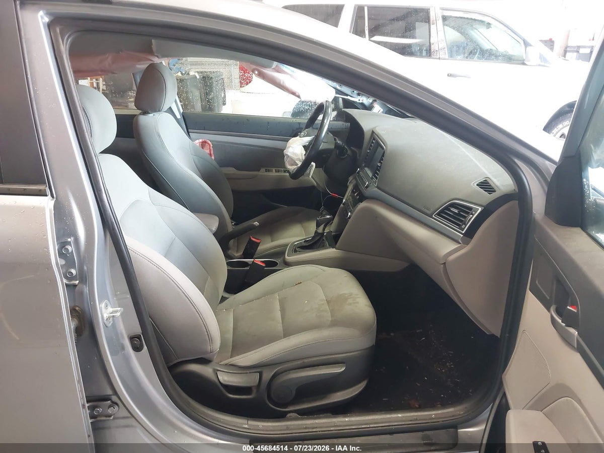 2017 HYUNDAI ELANTRA SE — снимка 5