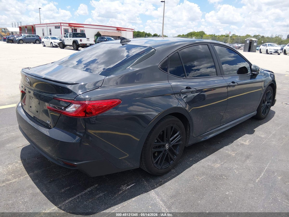 2025 TOYOTA CAMRY SE — снимка 4