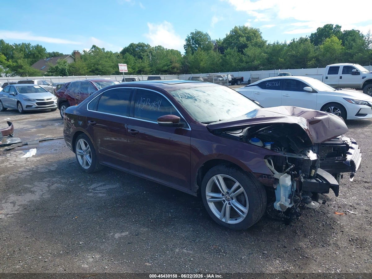 2014 VOLKSWAGEN PASSAT 2.0L TDI SE