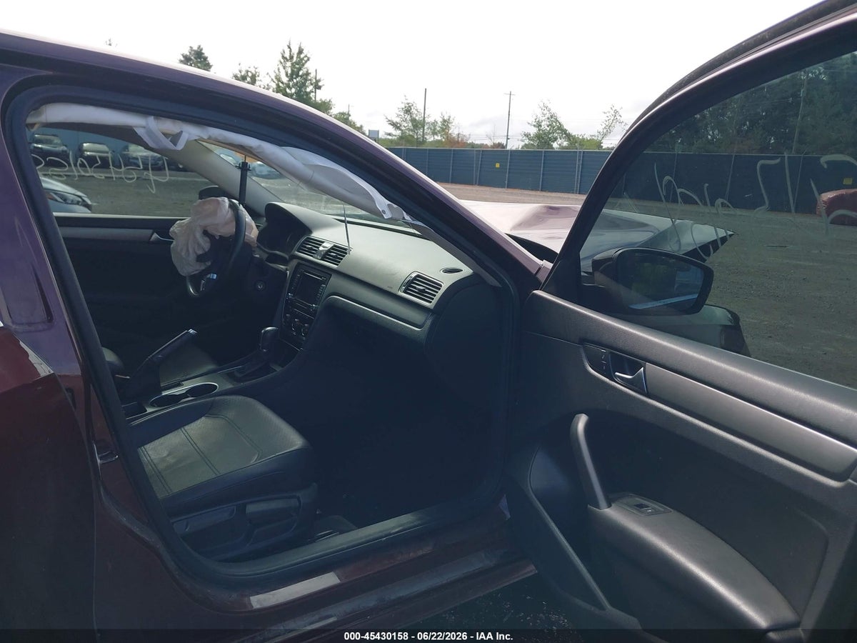 2014 VOLKSWAGEN PASSAT 2.0L TDI SE — снимка 5