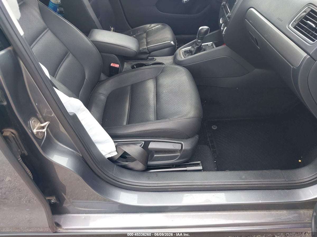 2017 VOLKSWAGEN JETTA 1.4T SE — снимка 5
