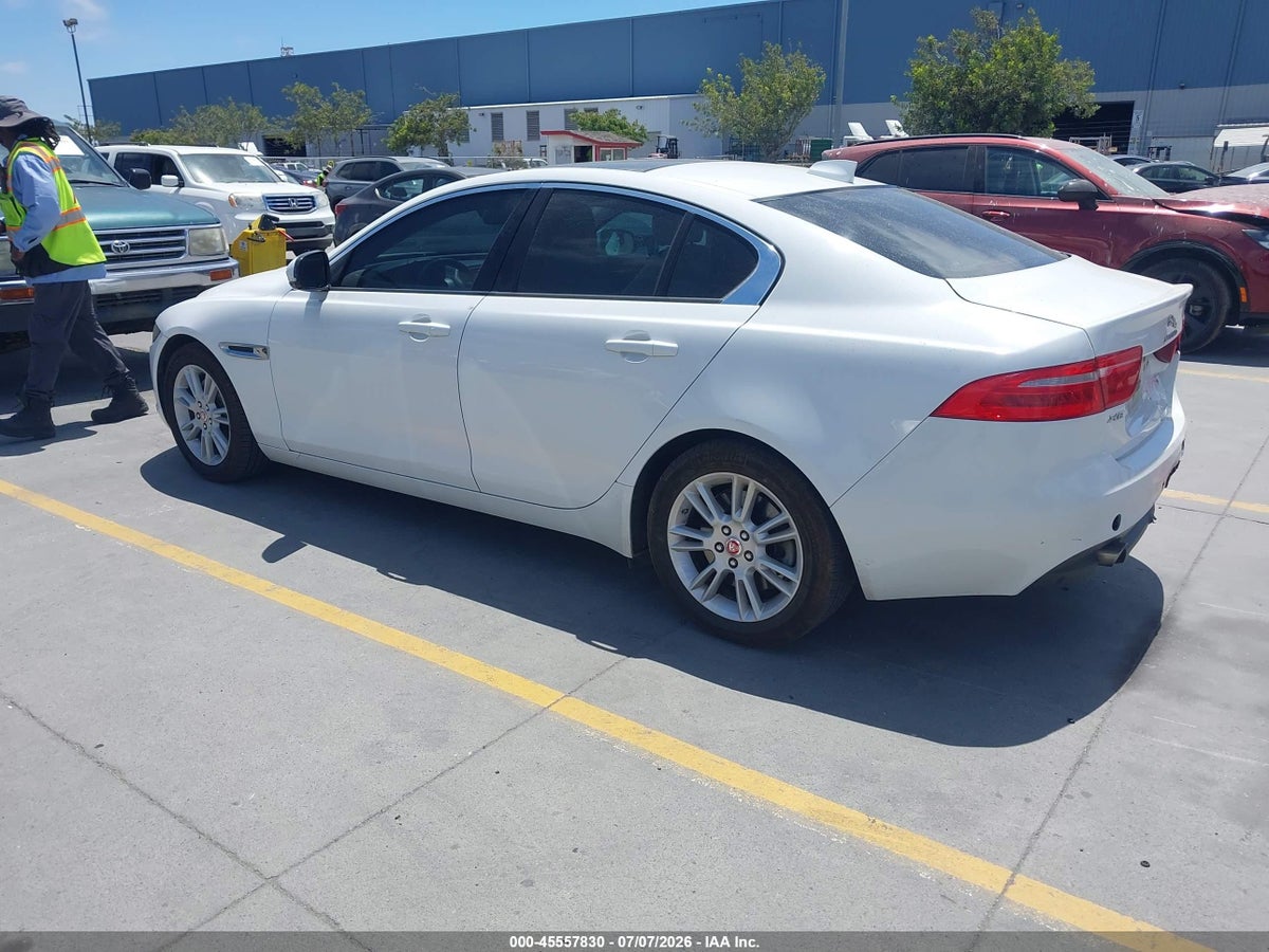 2017 JAGUAR XE 25T PREMIUM — снимка 3