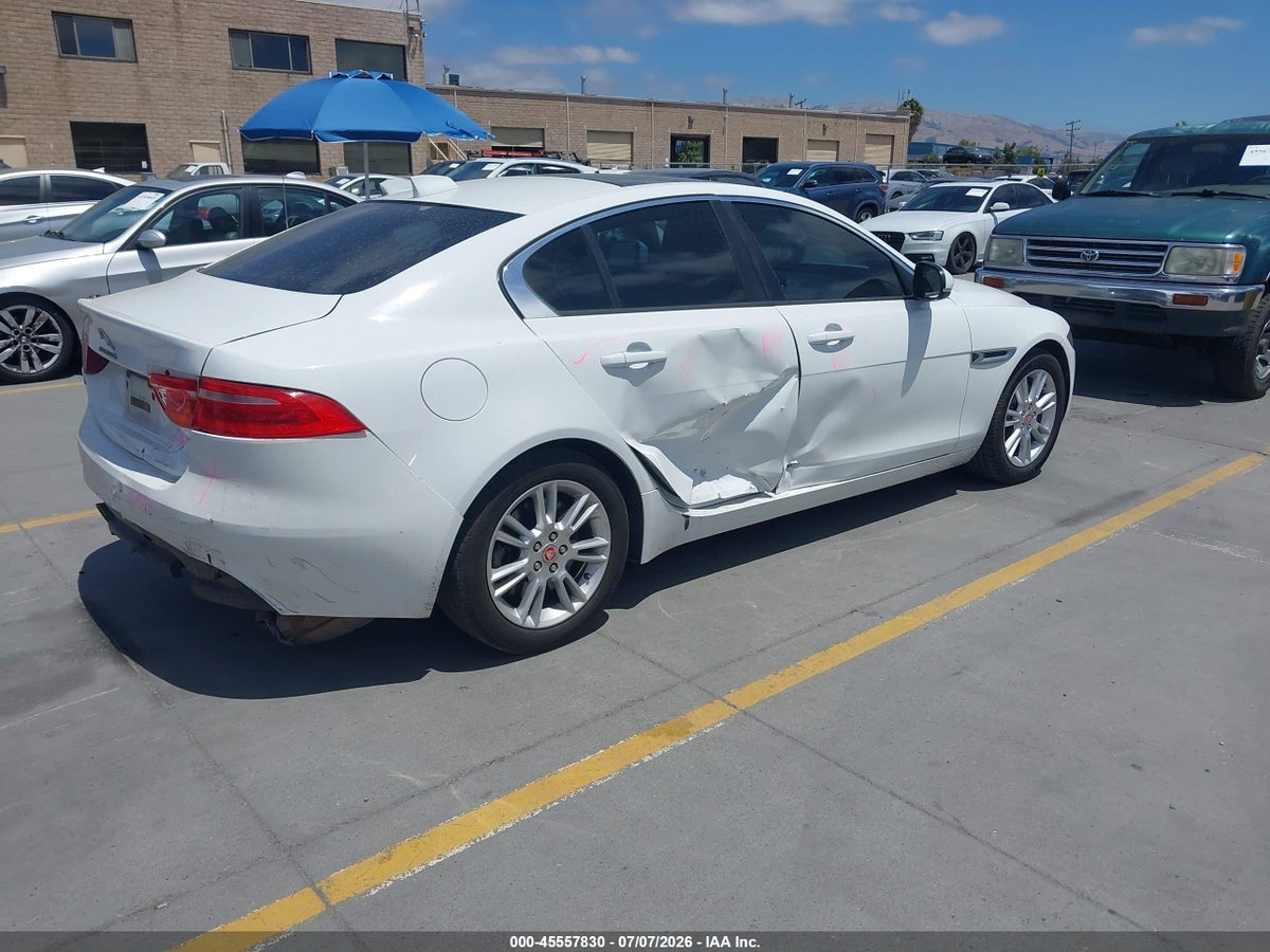 2017 JAGUAR XE 25T PREMIUM — снимка 4