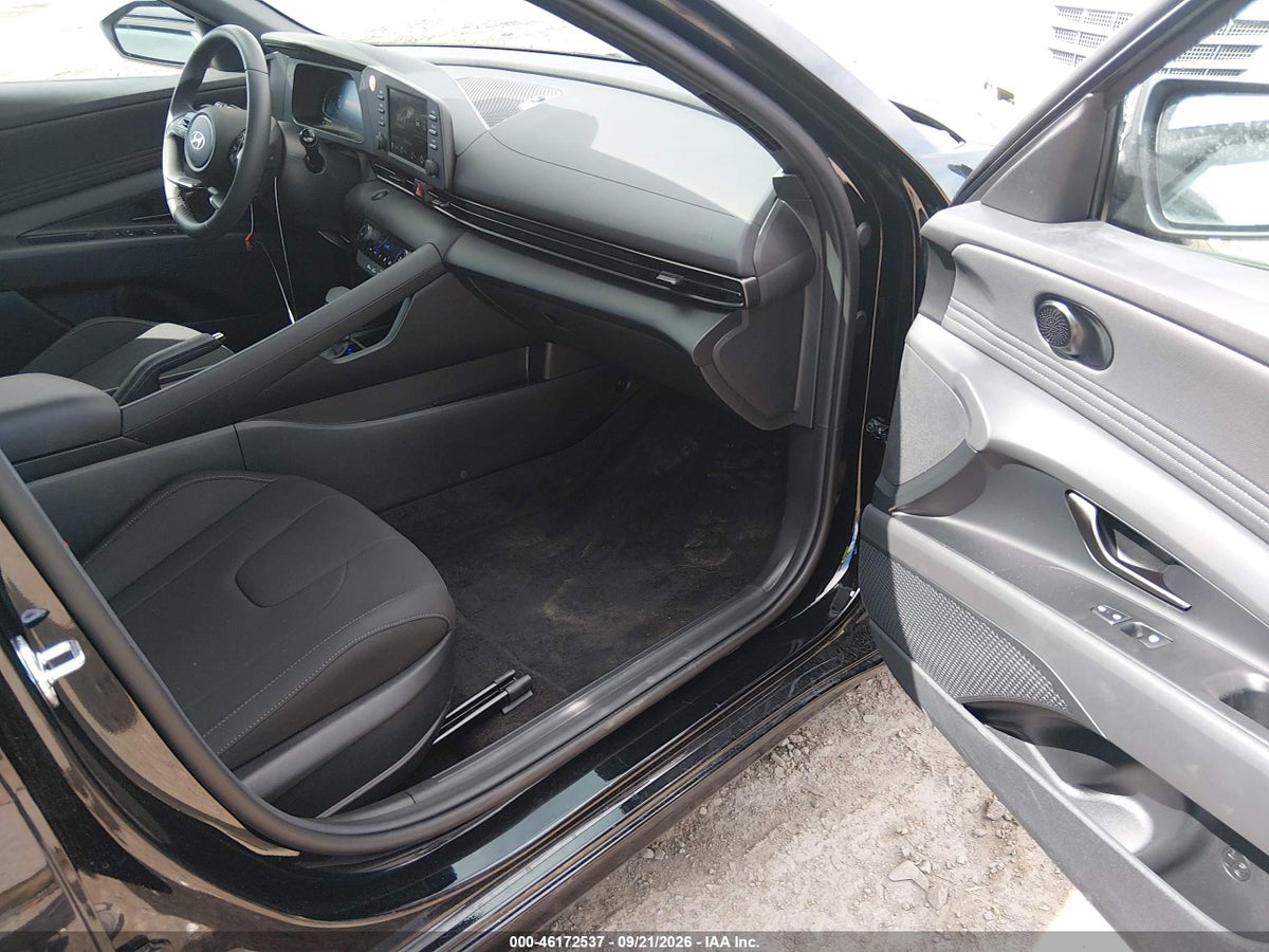 2026 HYUNDAI ELANTRA SEL SPORT — photo 5