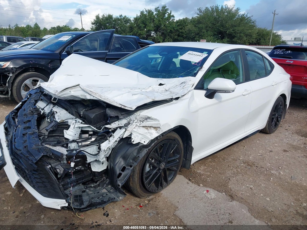 2026 TOYOTA CAMRY SE — снимка 2