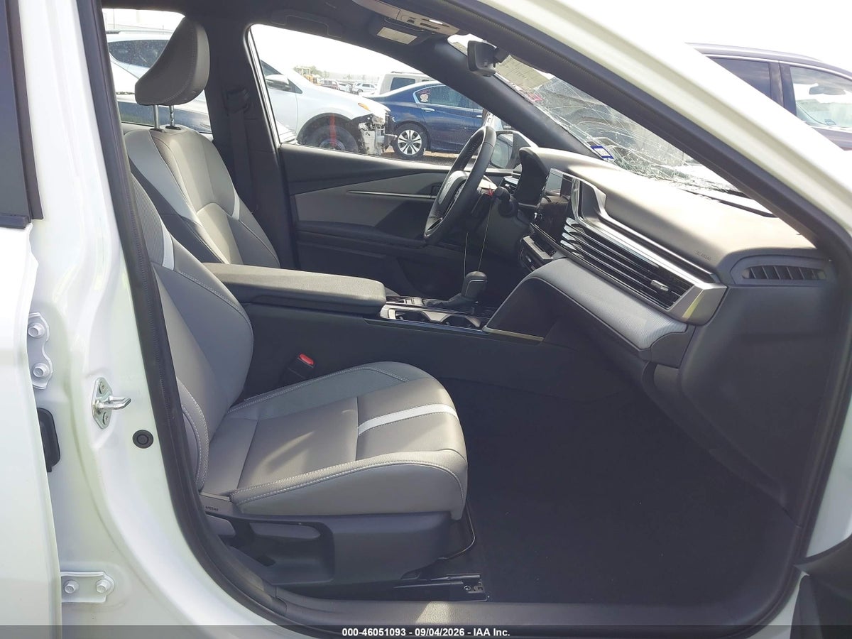 2026 TOYOTA CAMRY SE — снимка 5