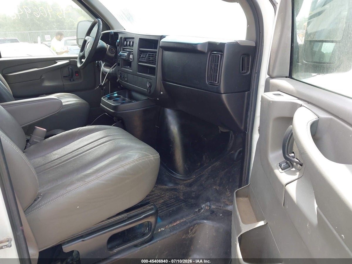 2011 GMC SAVANA 3500 WORK VAN — снимка 5