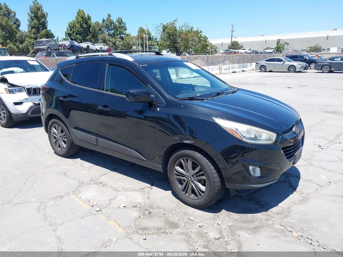 2014 HYUNDAI TUCSON SE